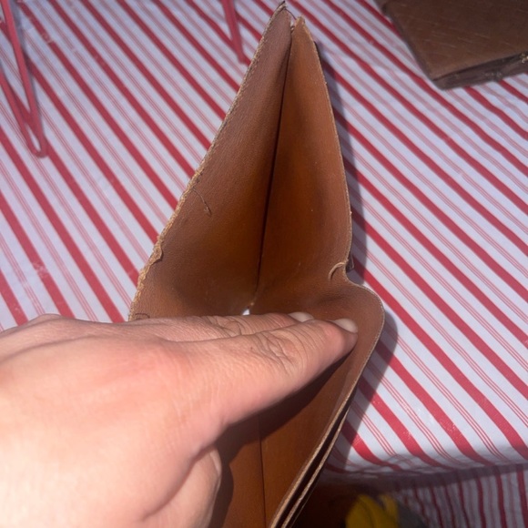 Vintage Louis Vuitton Monogram bilfold wallet - Picture 6 of 13